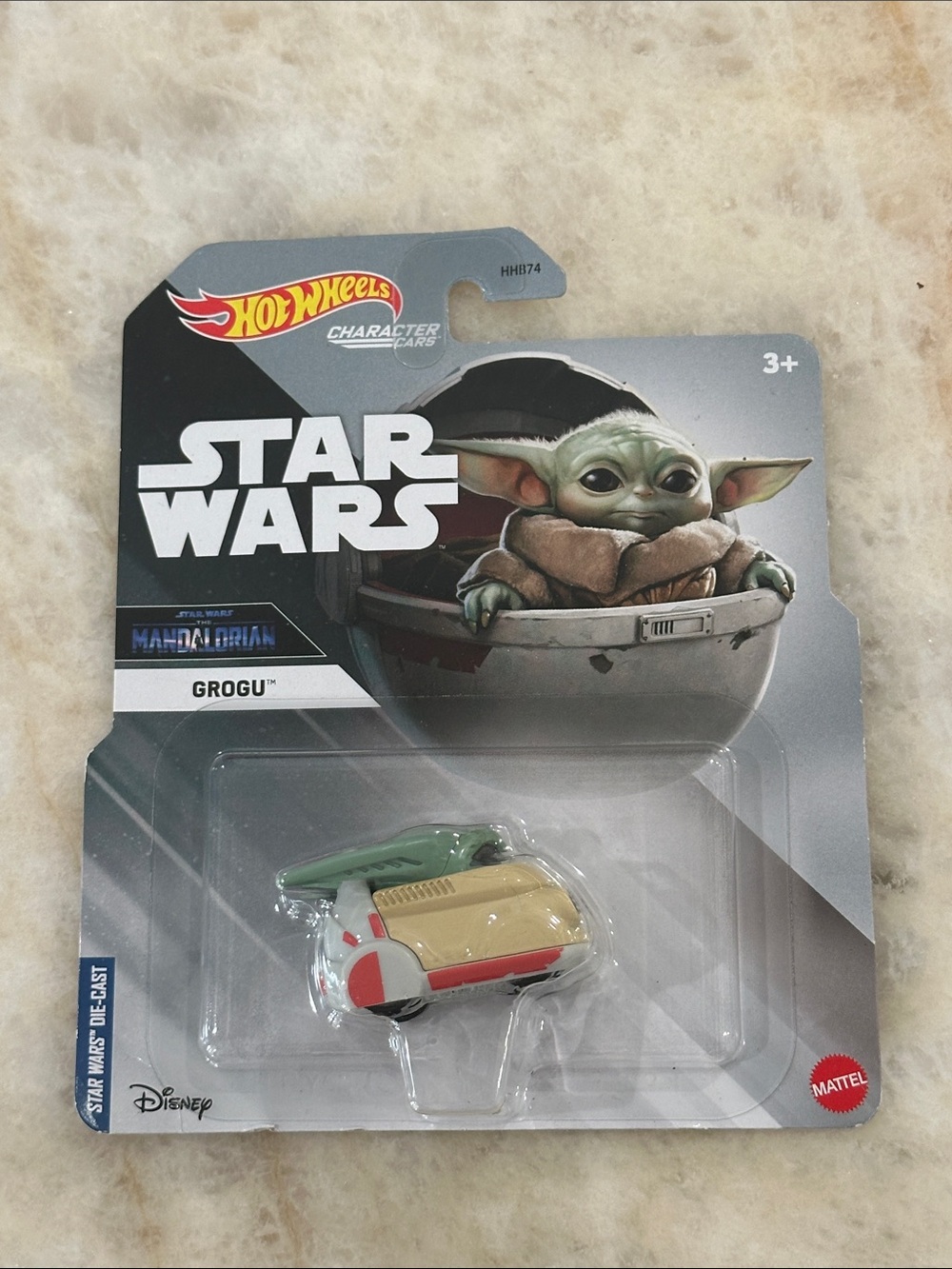 Hot Wheels Star Wars Grogu Character Car - Green & Tan